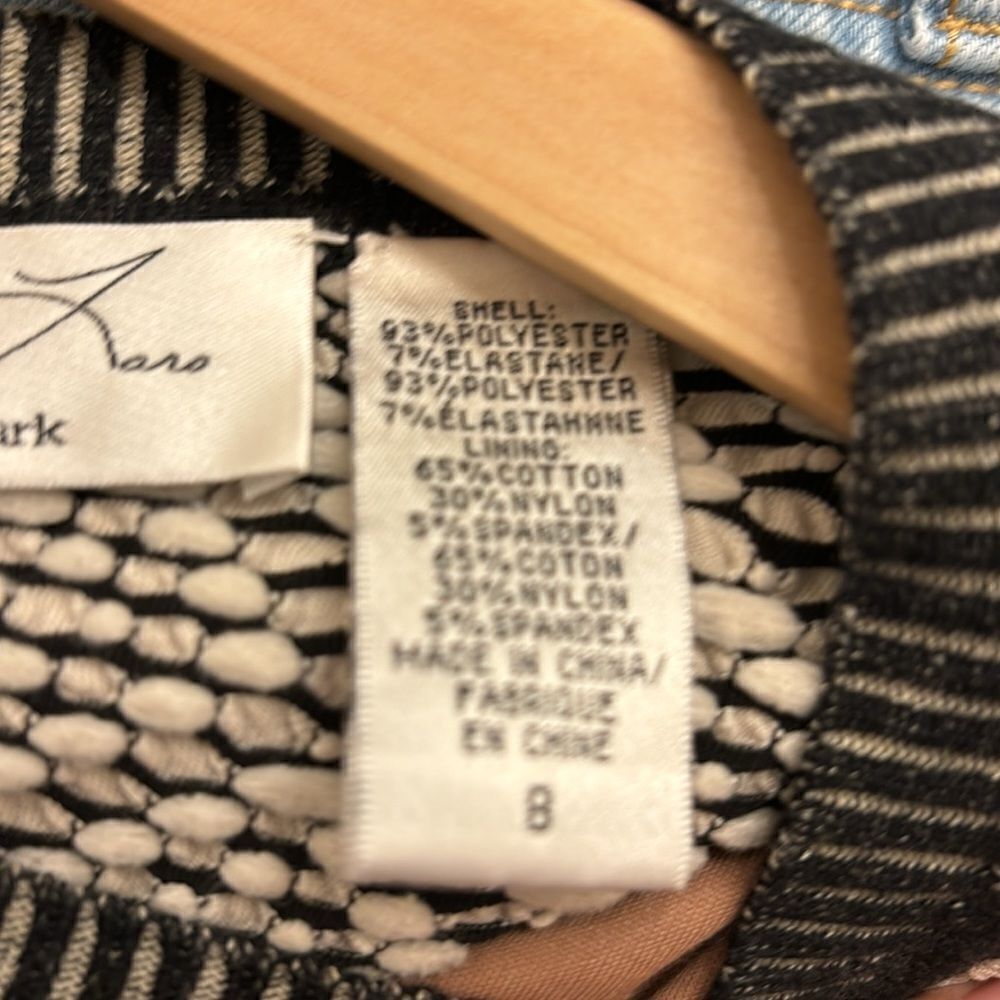 Anthropologie Josette by Bryon Lars Beauty Mark. It's black and white. Size 8 - Picture 10 of 15